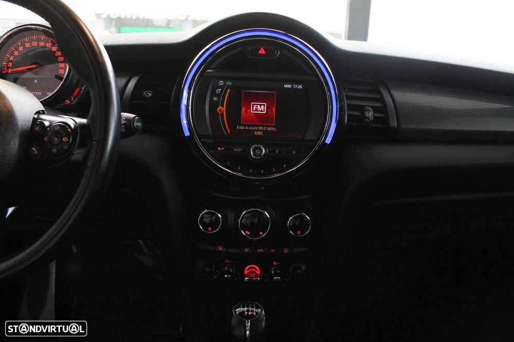 MINI 5 Portas Cooper D - 10