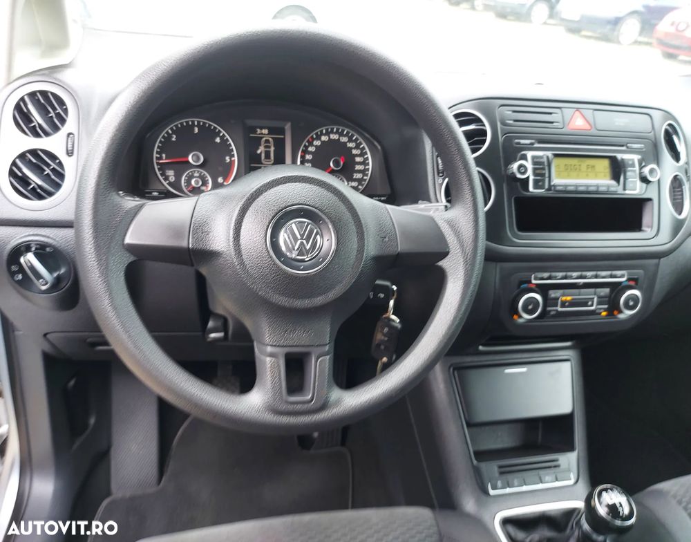 Volkswagen Golf - 12