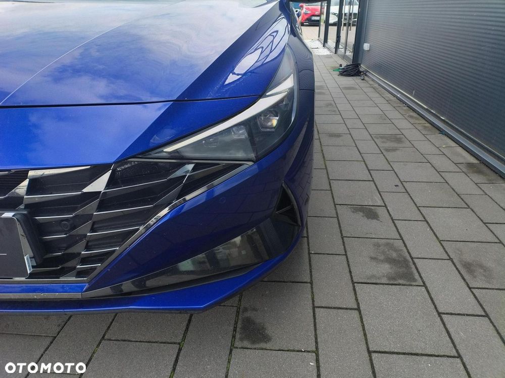 Hyundai Elantra 1.6 Executive - 28