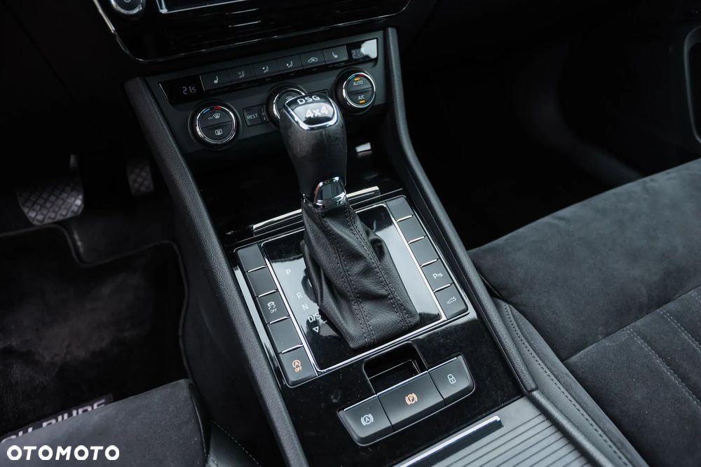 Skoda Superb 2.0 TDI 4x4 Ambition DSG - 30