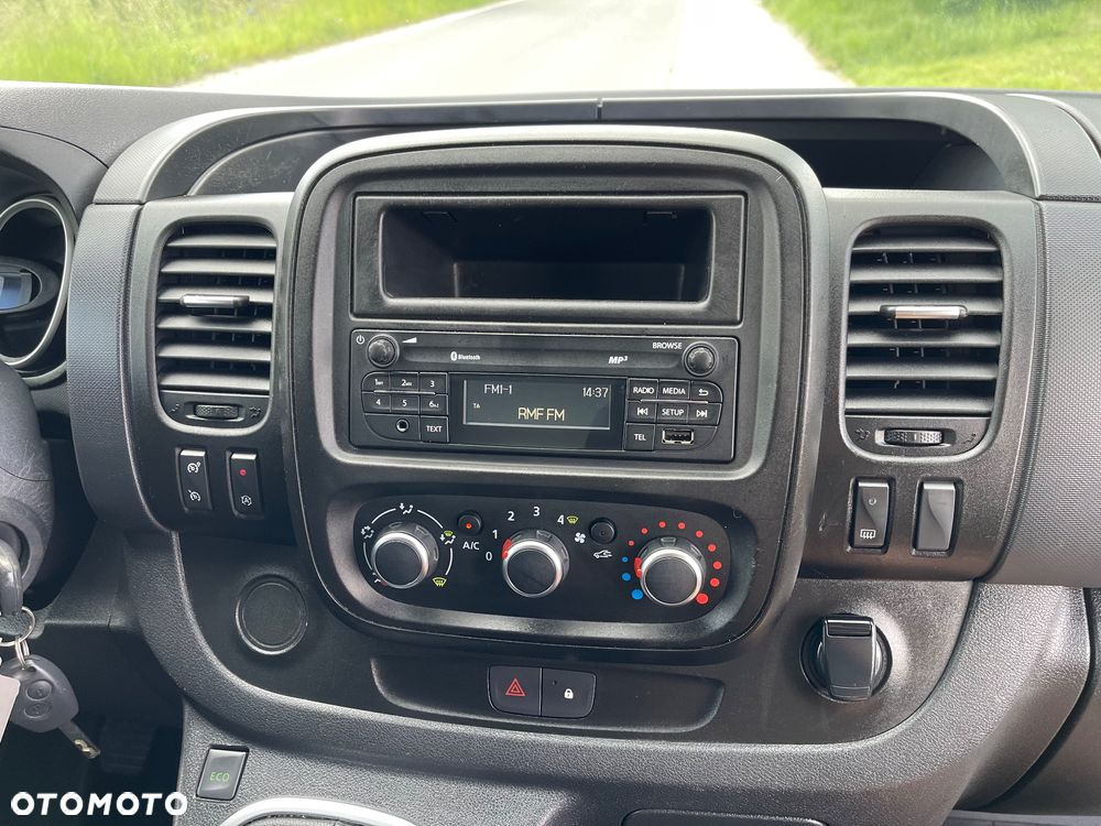 Nissan NV300 - 29
