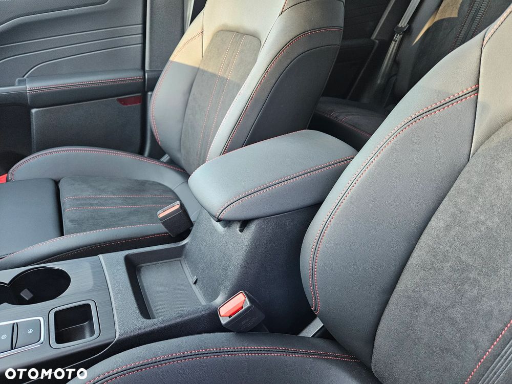 Ford Kuga 2.5 FHEV FWD ST-Line X eCVT - 18