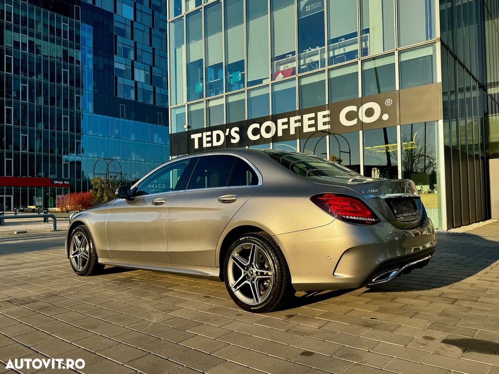 Mercedes-Benz C 200 4Matic 9G-TRONIC AMG Line - 2