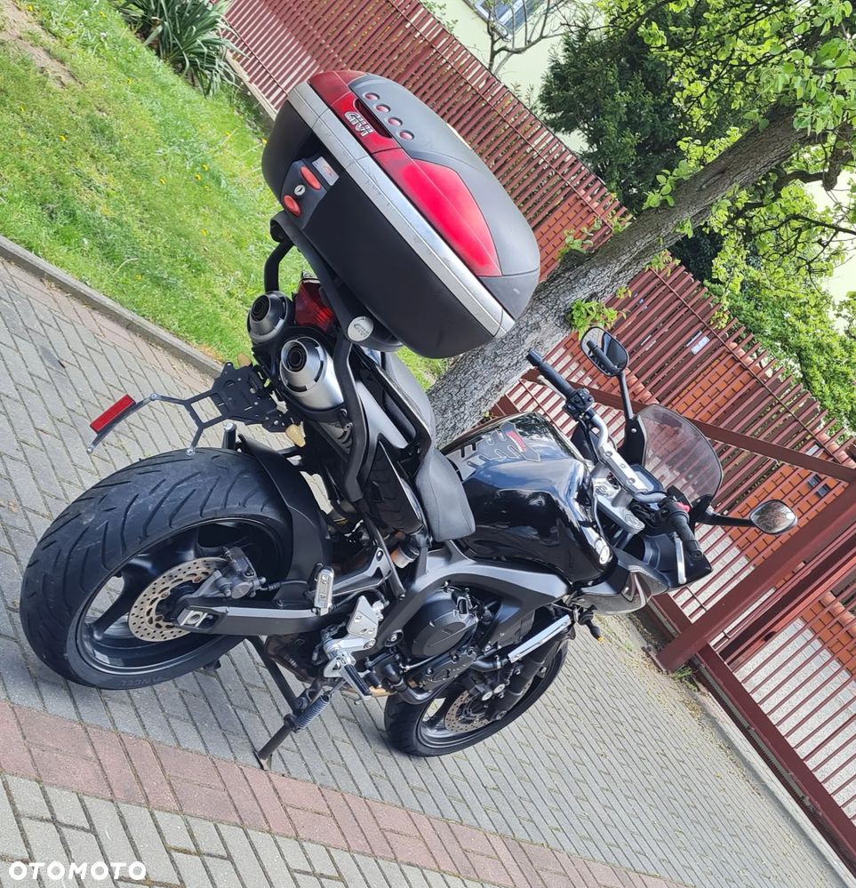 Yamaha FZ6 - 3