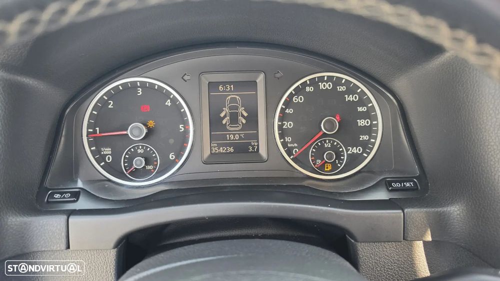 VW Tiguan 2.0 TDi Sport BlueMotion - 8