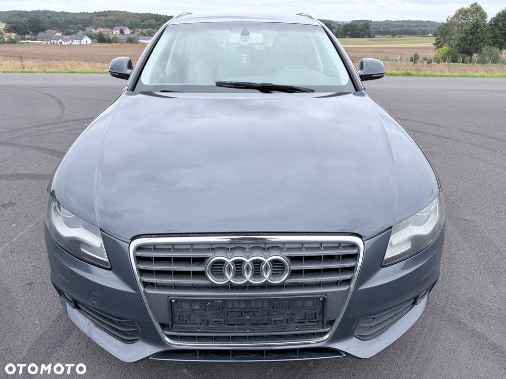 Audi A4 Avant 2.0 TDI DPF Ambiente - 2