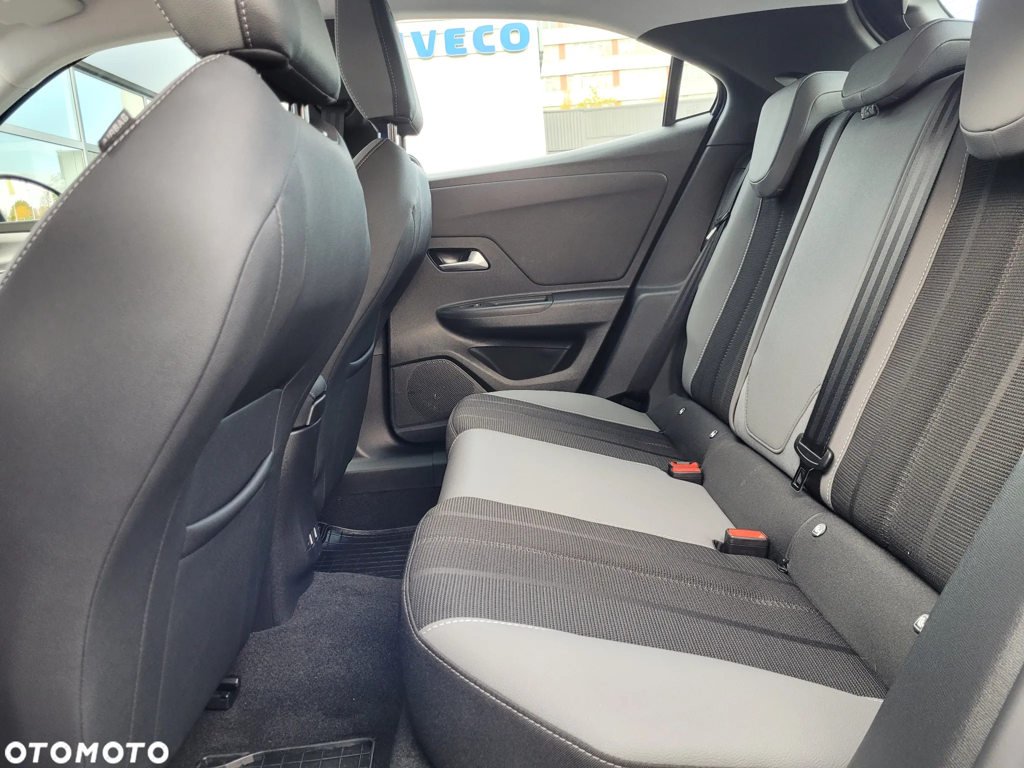 Opel Mokka 1.2 T Edition S&S - 14