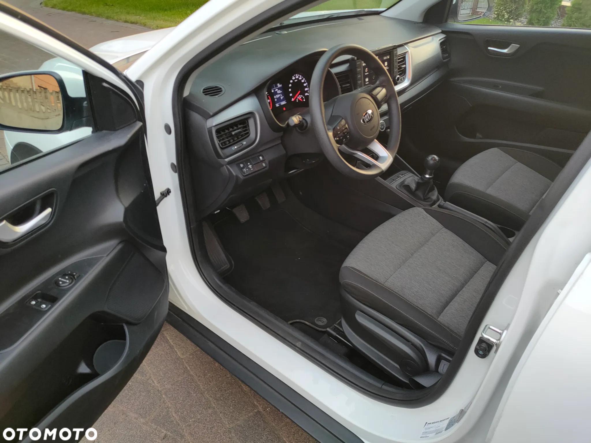 Kia Stonic 1.2 L - 30