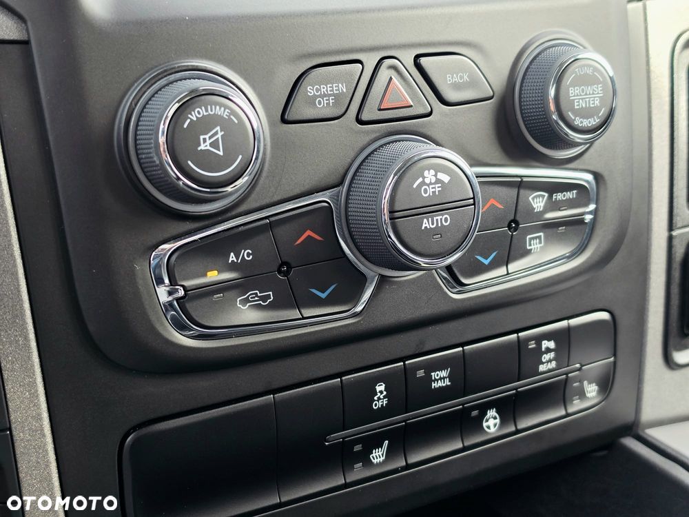 Dodge RAM 5.7 4x4 - 23