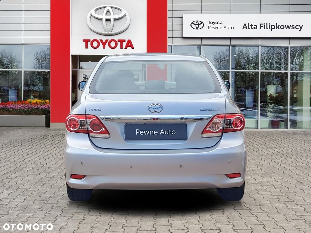 Toyota Corolla 1.6 Premium - 9