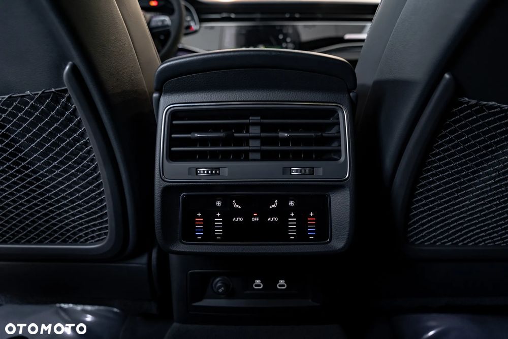 Audi SQ8 - 35