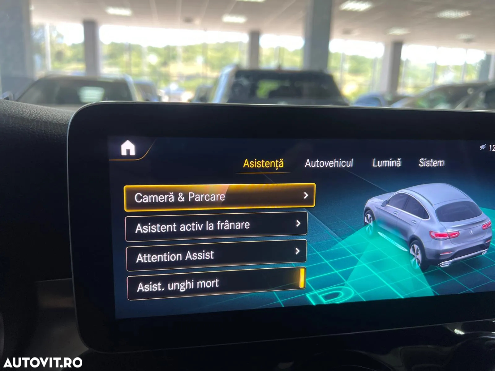 Mercedes-Benz GLC Coupe 200 d 4Matic 9G-TRONIC Exclusive - 37