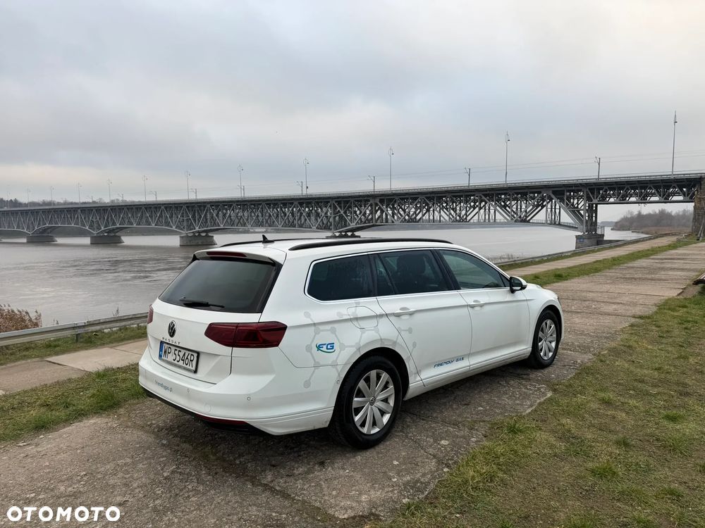 Volkswagen Passat 2.0 TDI SCR DSG Business - 4