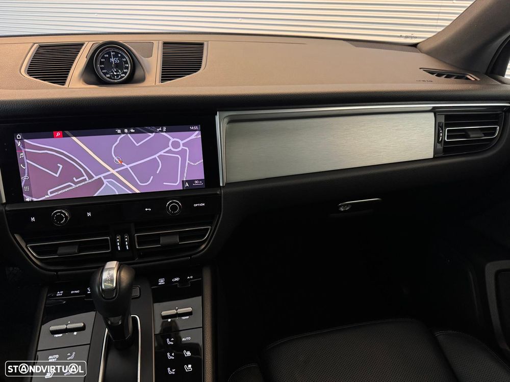 Porsche Macan S - 28