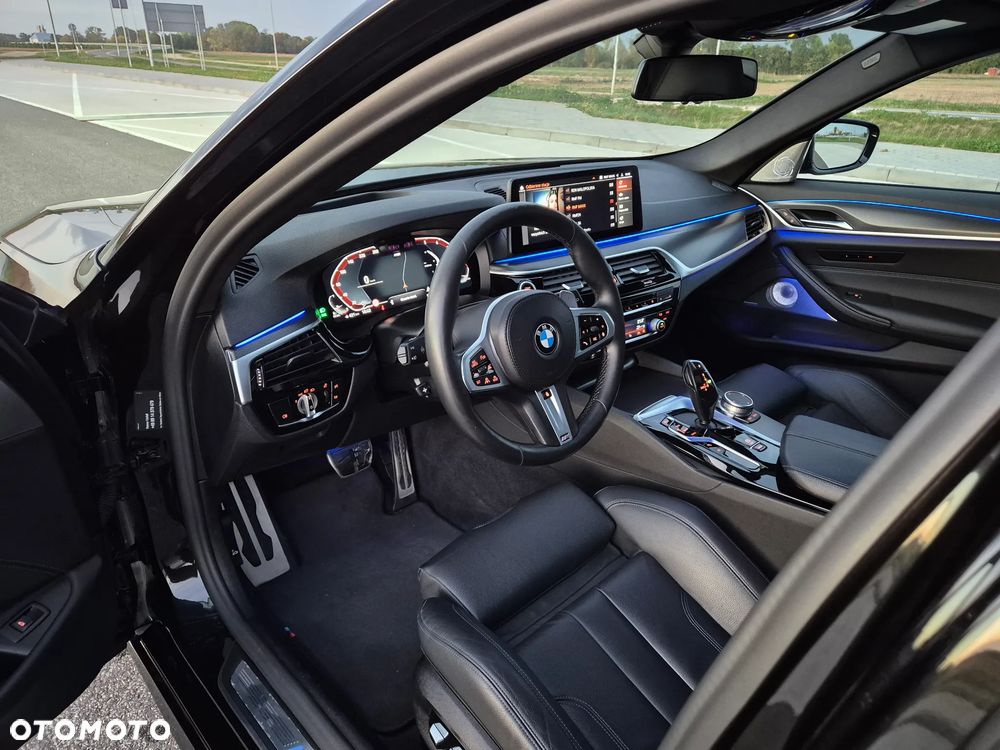 BMW Seria 5 540d xDrive M Sport Edition - 17