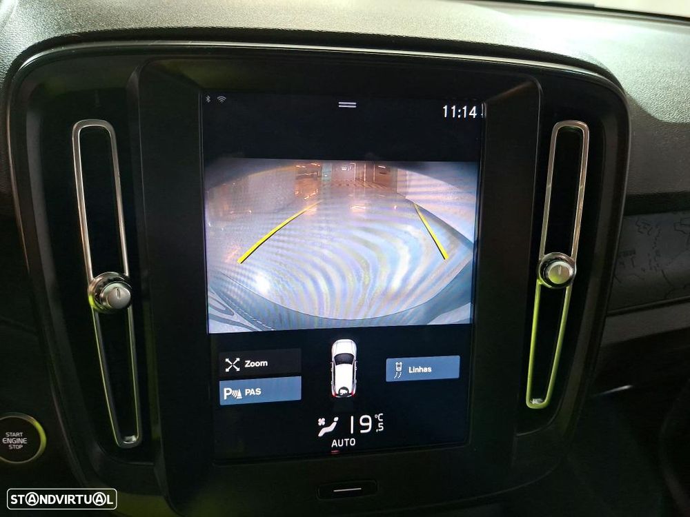 Volvo XC 40 1.5 T2 Momentum - 4