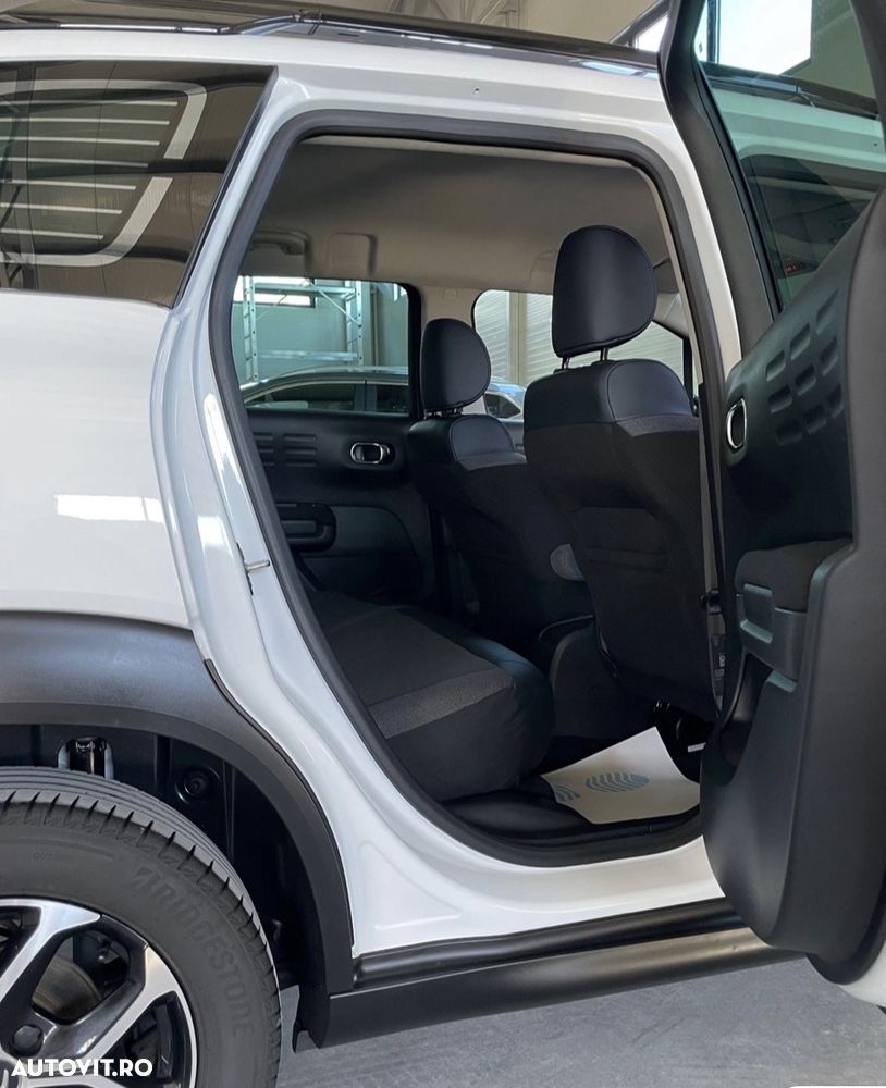 Citroën C3 AIRCROSS BlueHDI 120 Stop & Start EAT6 SHINE PACK - 24