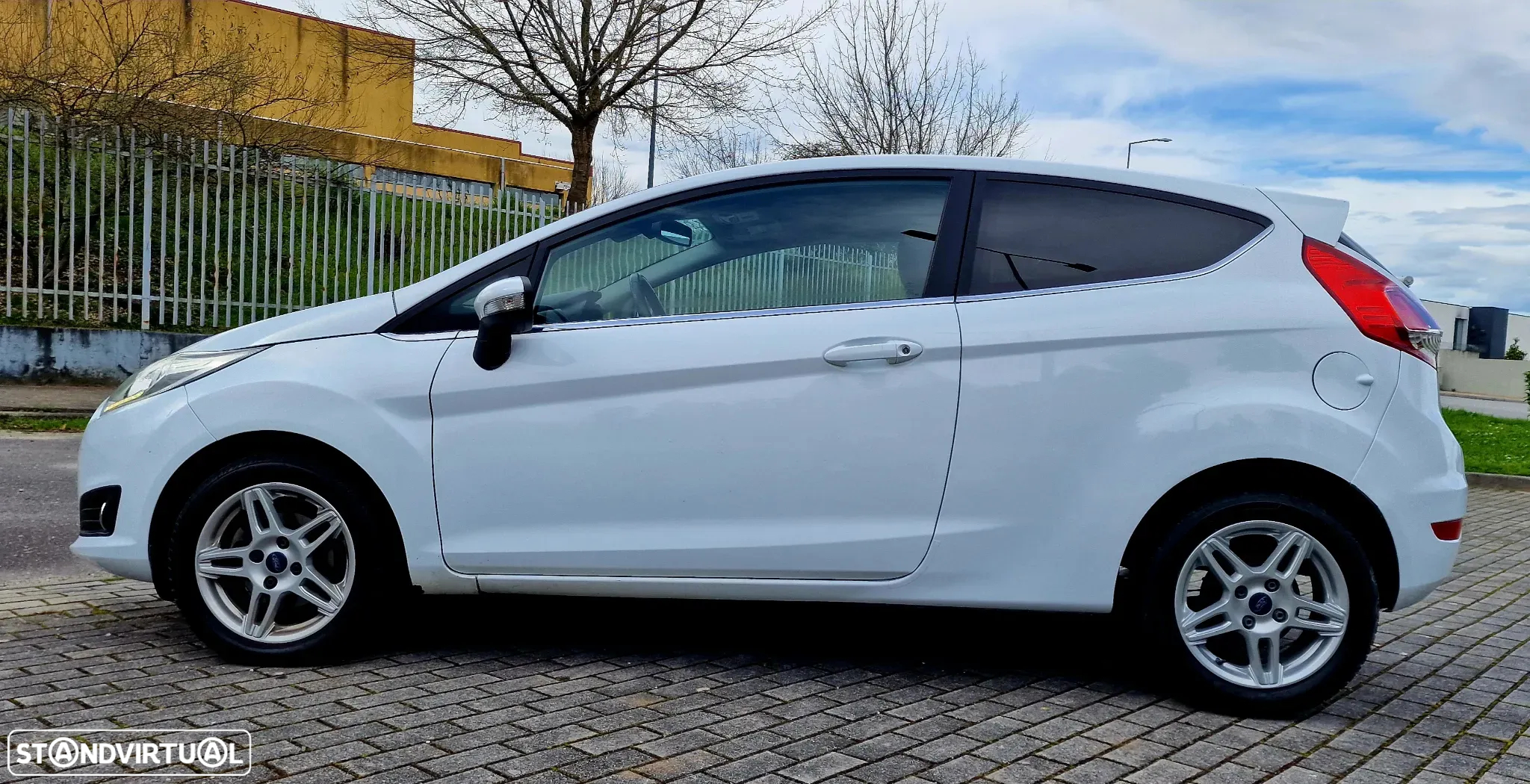 Ford Fiesta 1.6 TDCi Titanium - 13