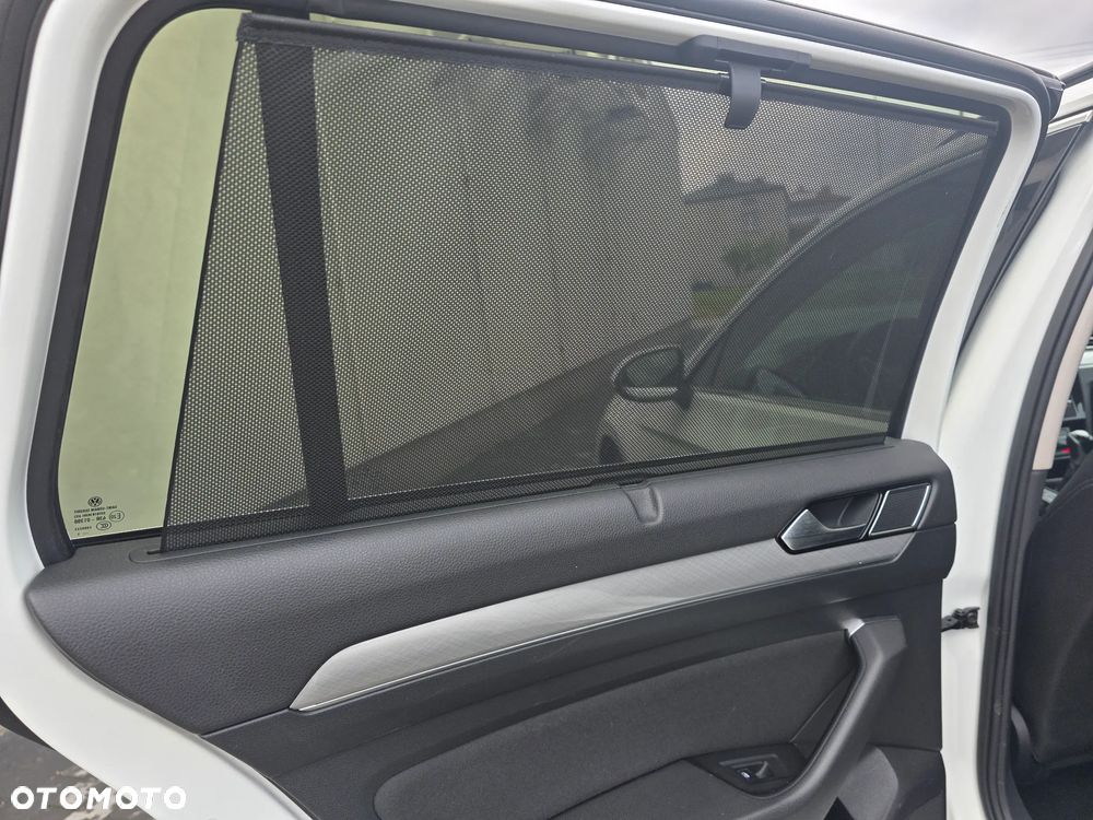 Volkswagen Passat 1.5 TSI EVO Elegance - 15
