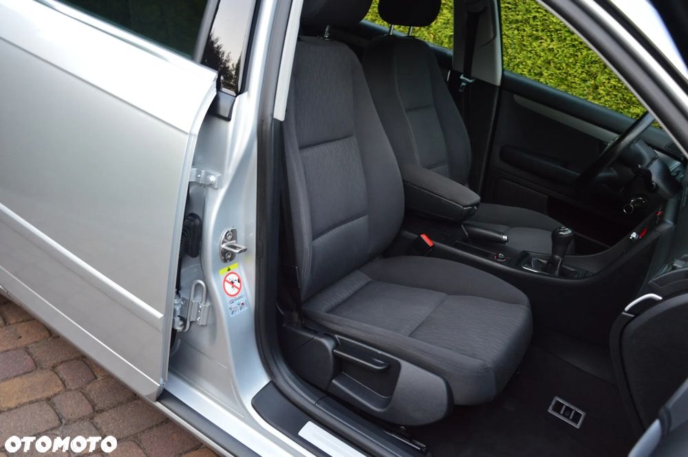 Audi A4 Avant 1.6 - 25
