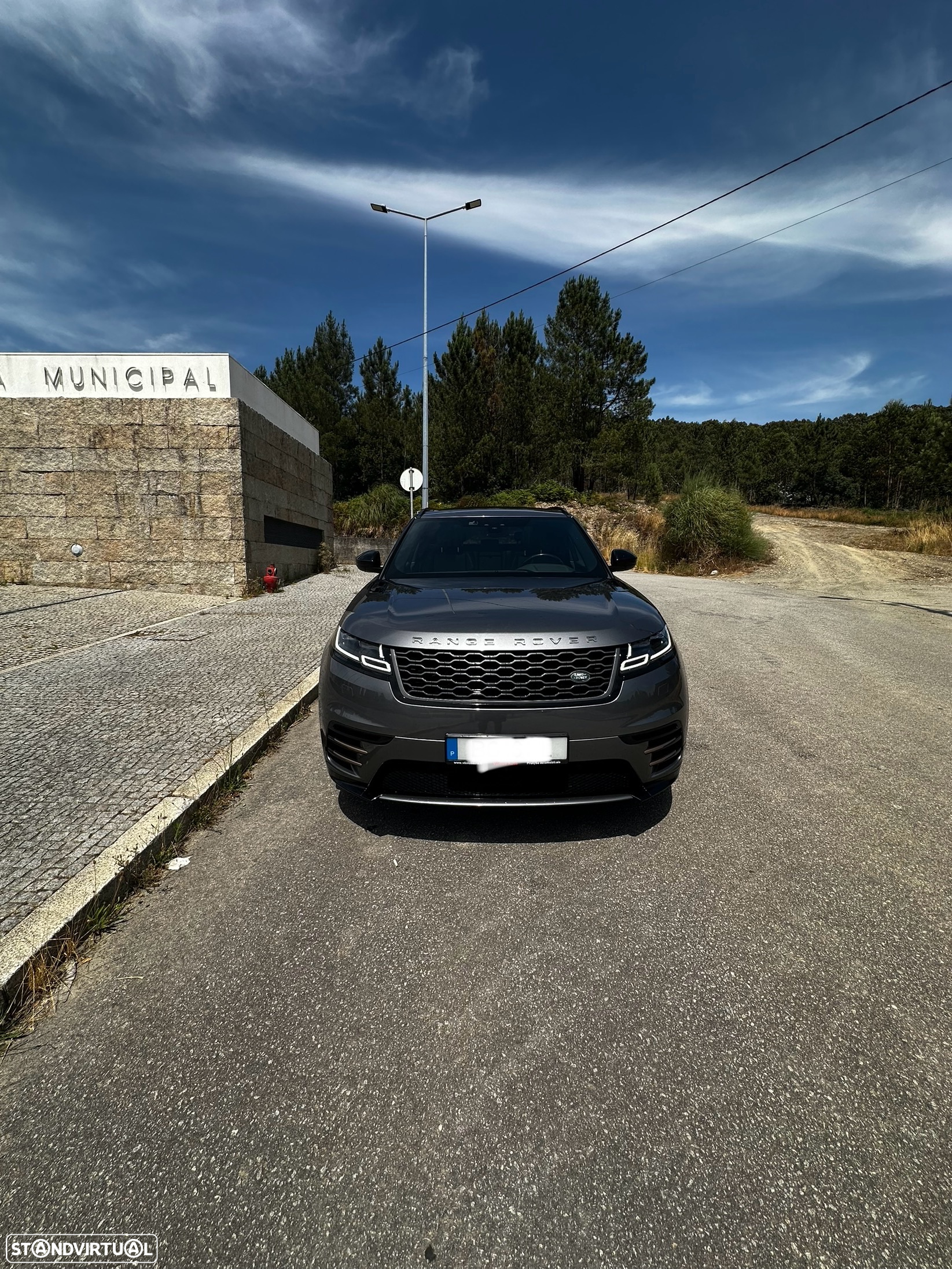 Land Rover Range Rover Velar 3.0 D R-Dynamic - 3