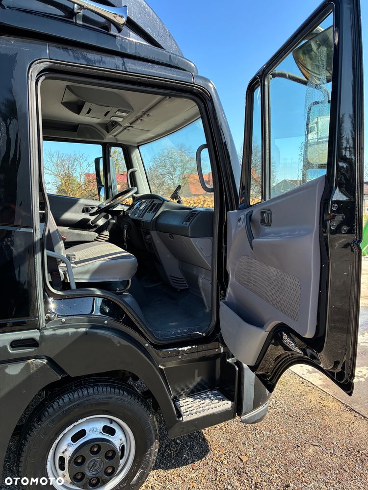 Nissan Atleon Klima Kontener 10 palet Stan b dobry - 6