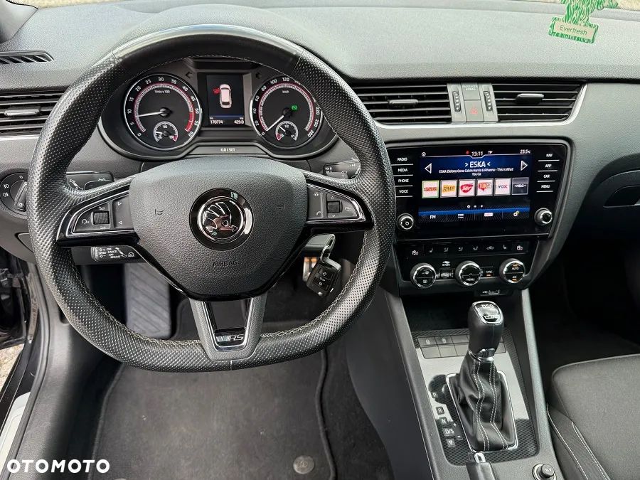 Skoda Octavia 2.0 TDI SCR 4x4 RS DSG - 16