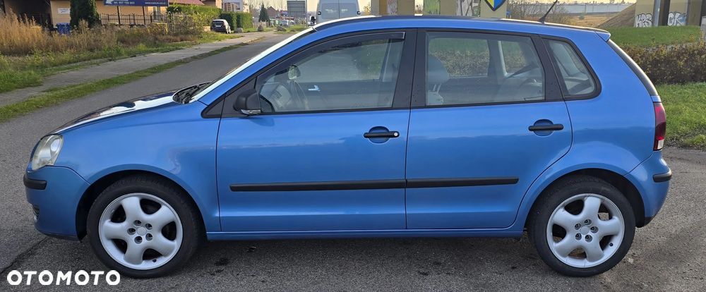 Volkswagen Polo 1.4 16V Trendline - 16