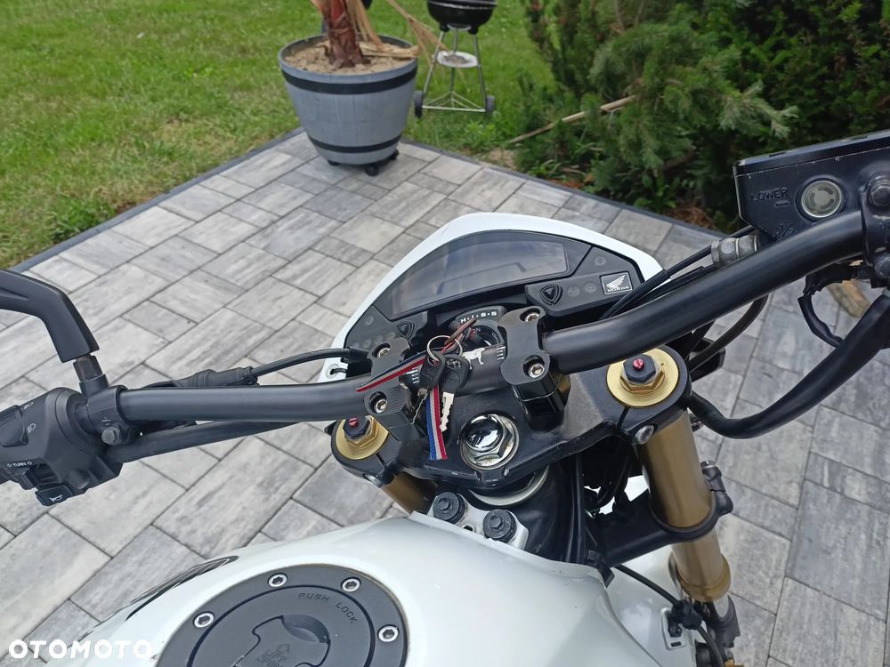 Honda Hornet - 7