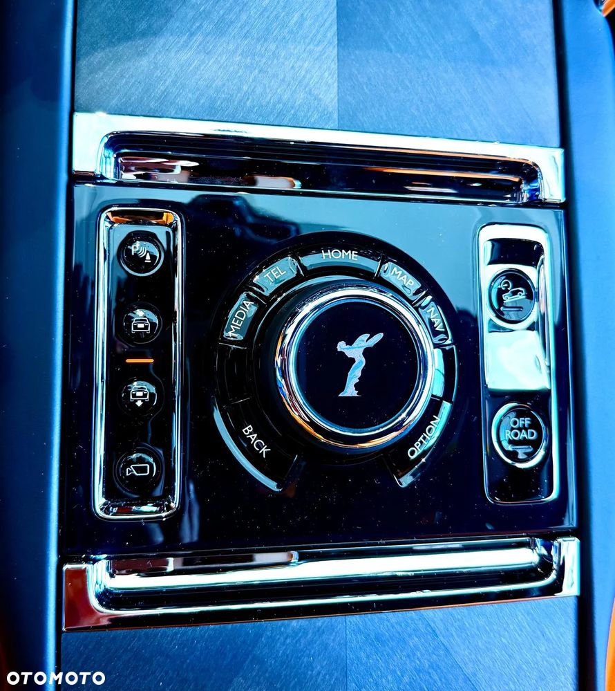 Rolls-Royce Cullinan - 23