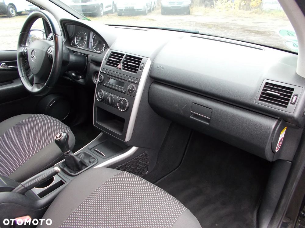 Mercedes-Benz Klasa A 170 Classic - 13