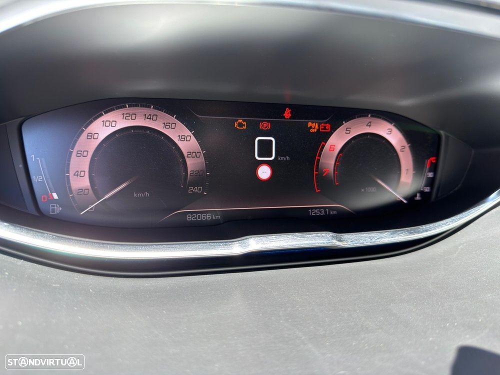 Peugeot 3008 1.2 PureTech GT - 23