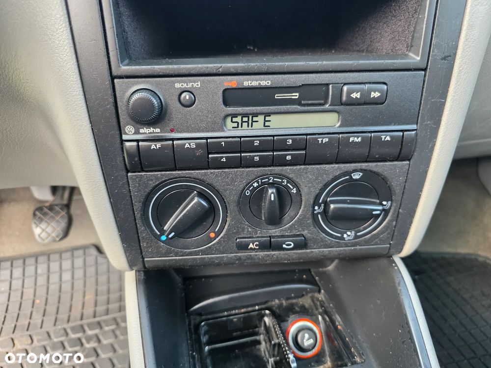 Volkswagen Golf 1.4 Sportline - 30