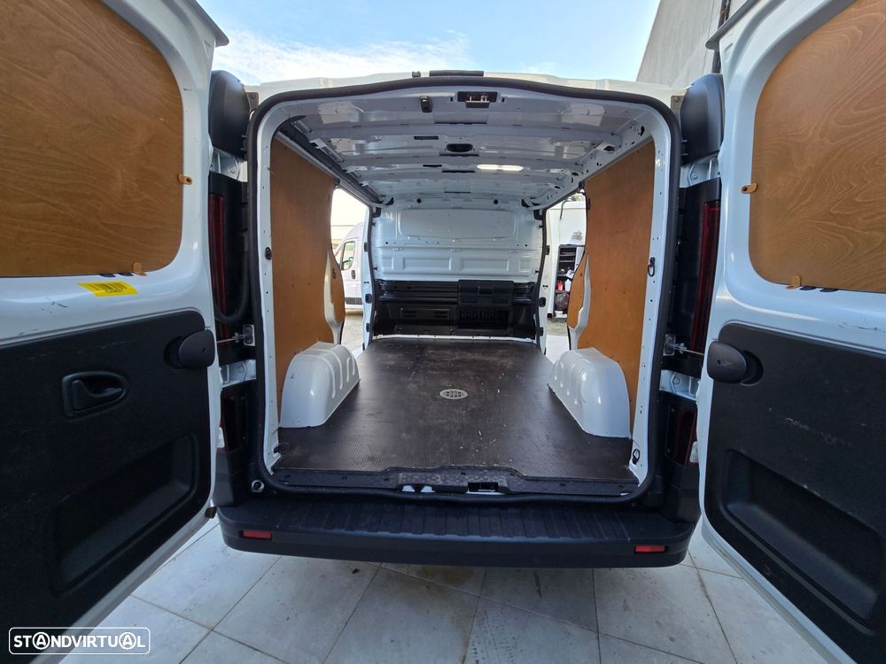 Renault Trafic 1.6 dCi L2H1 1.2T - 21