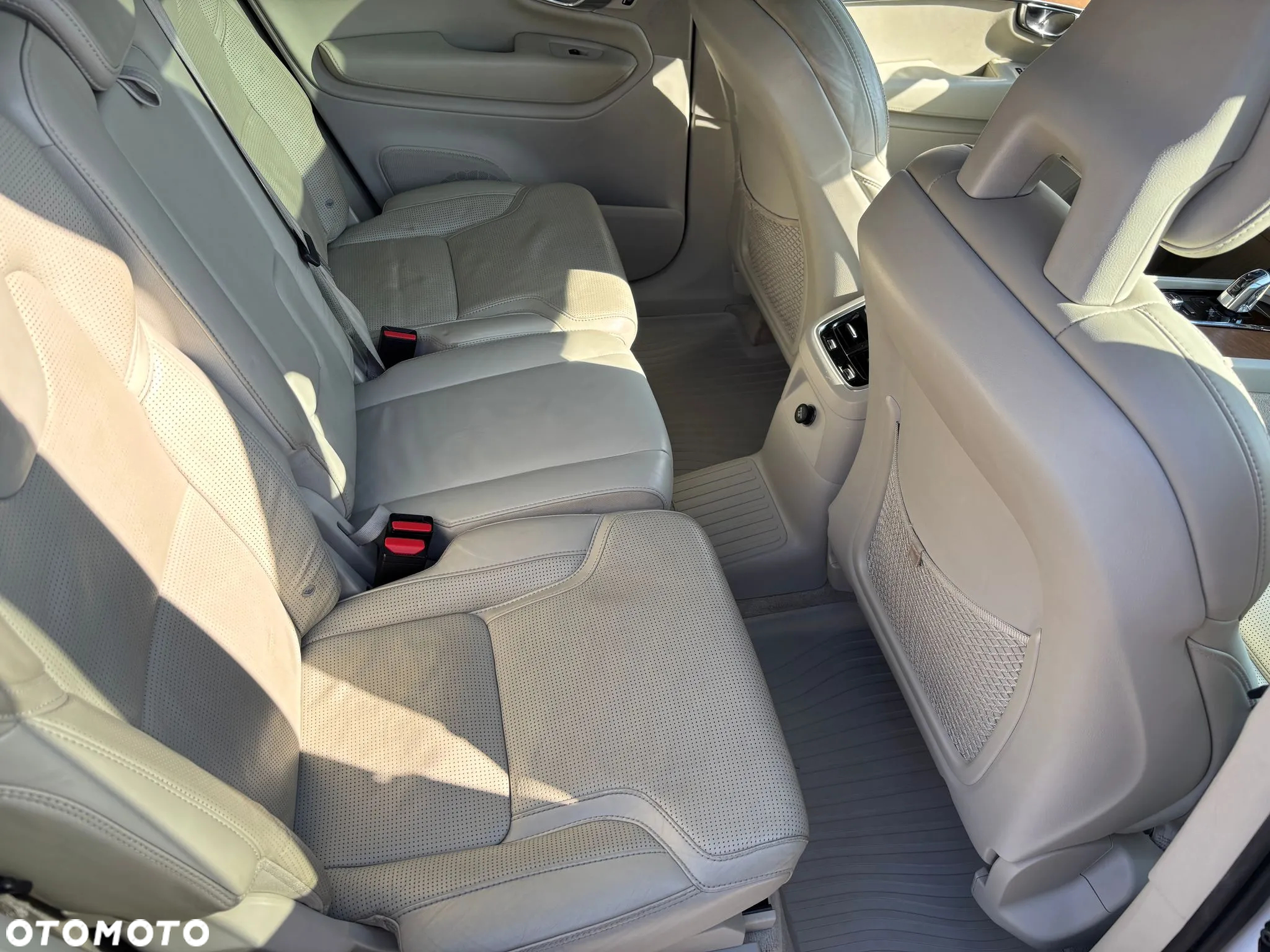 Volvo XC 90 T8 AWD Plug-In Hybrid Inscription 7os - 13