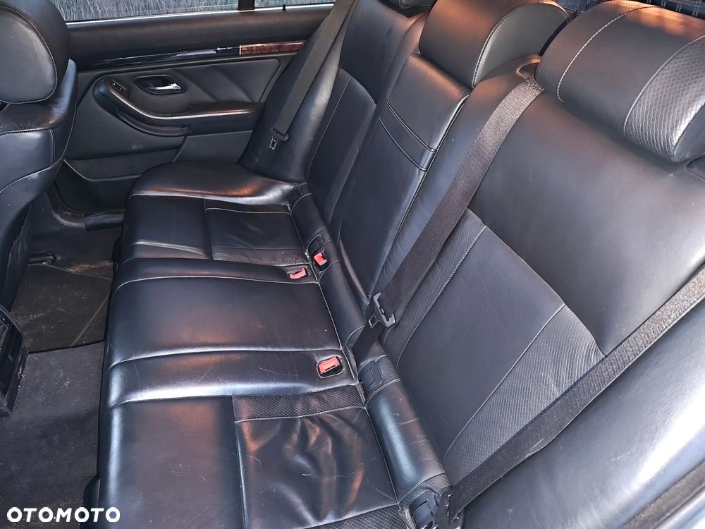 BMW Seria 5 520d - 6