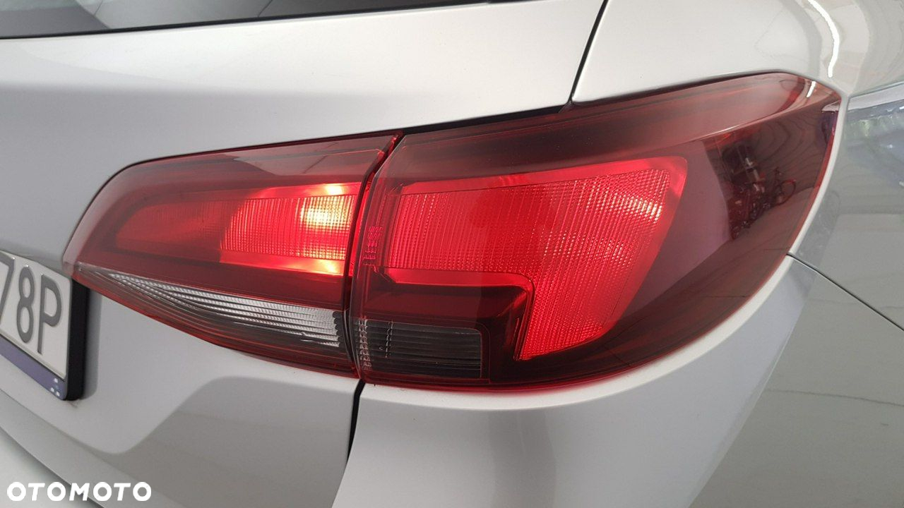 Opel Astra - 16