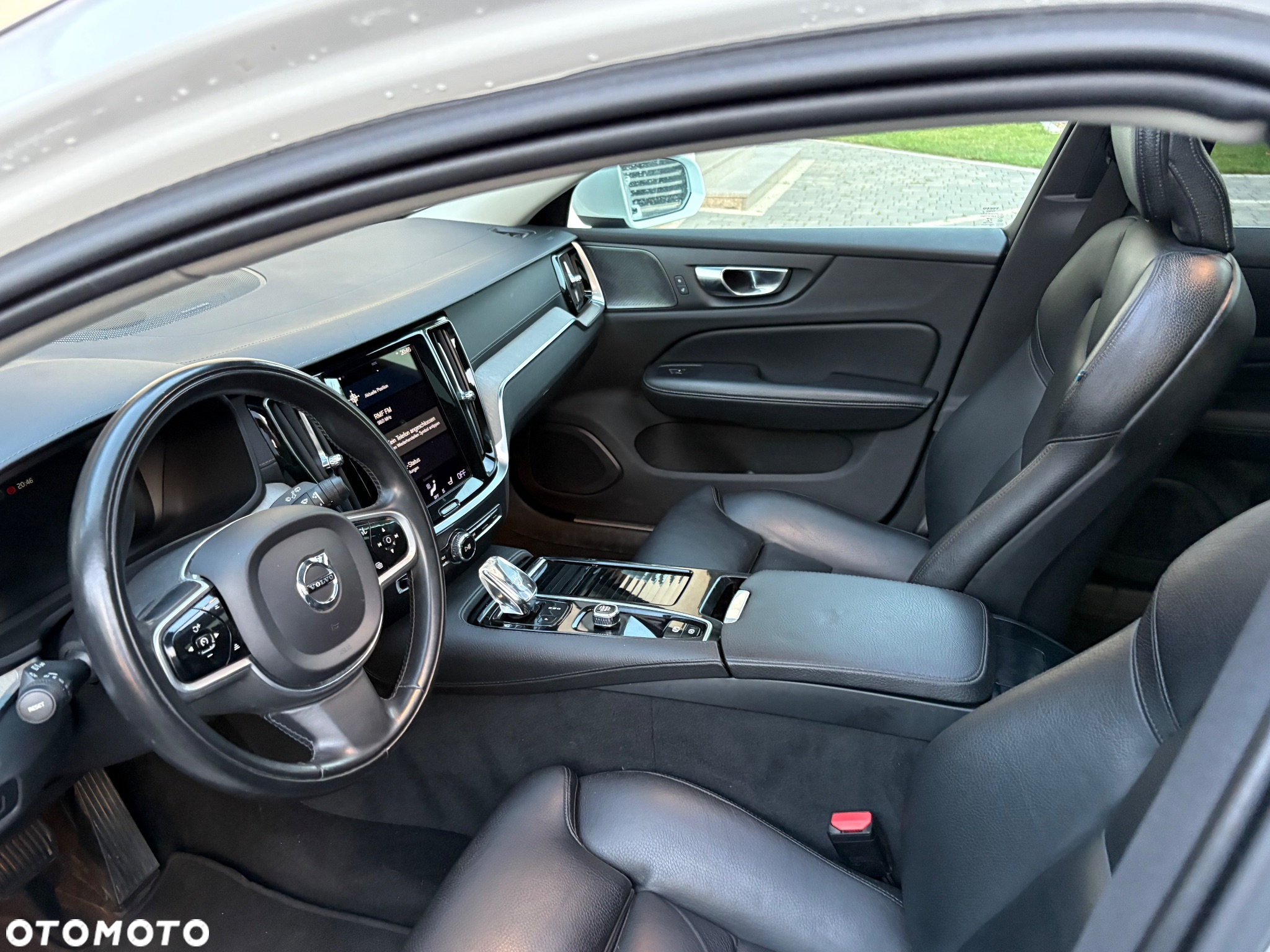 Volvo V60 T6 AWD Recharge Geartronic Inscription - 16