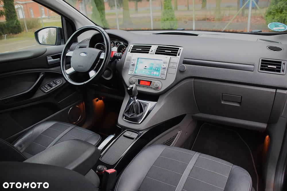 Ford Kuga 2.0 TDCi 4x4 Trend - 25