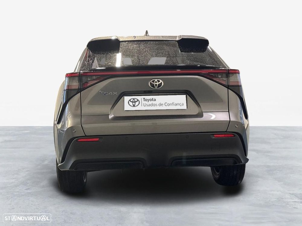 Toyota bZ4X - 2