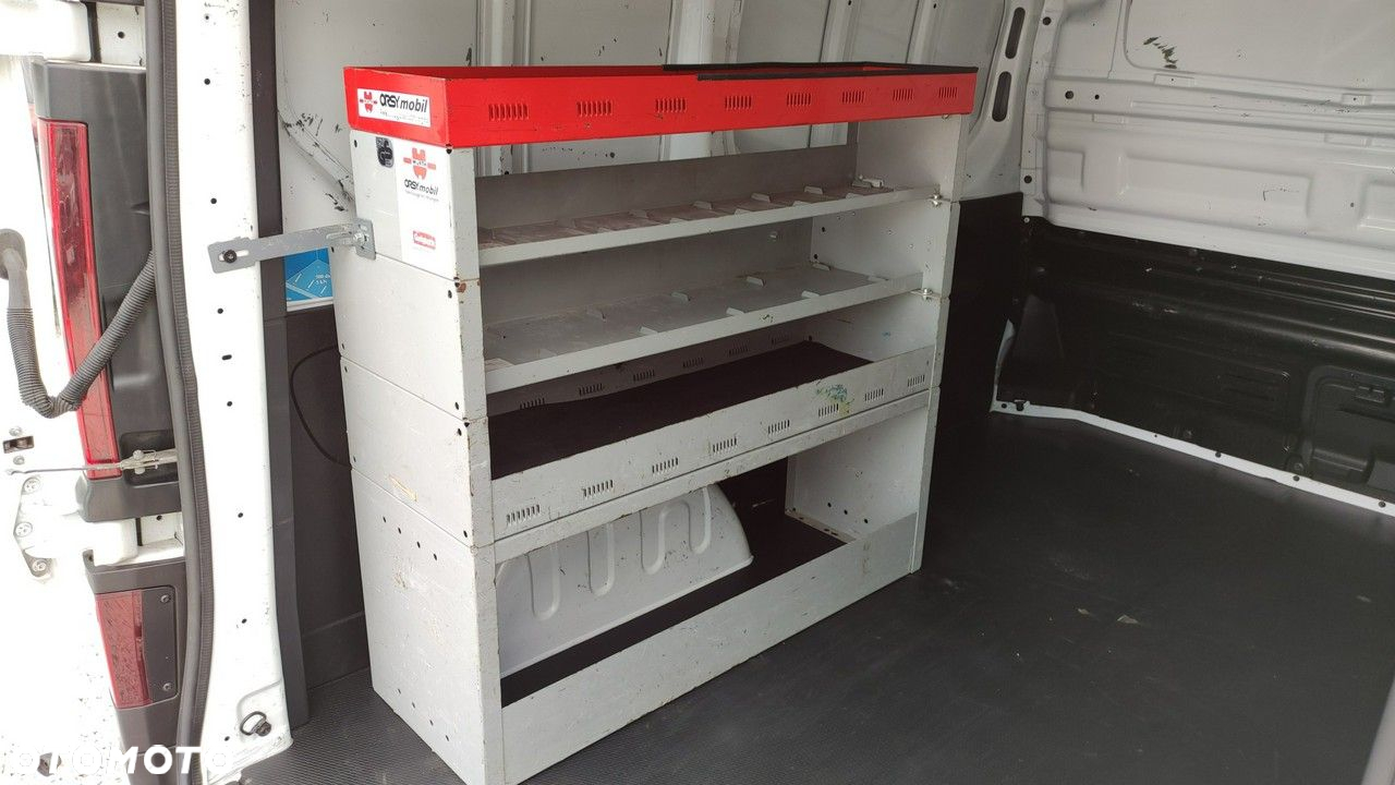 Opel Vivaro - 20
