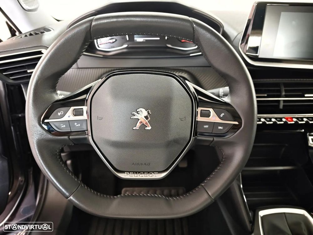 Peugeot 2008 1.2 PureTech Active - 16