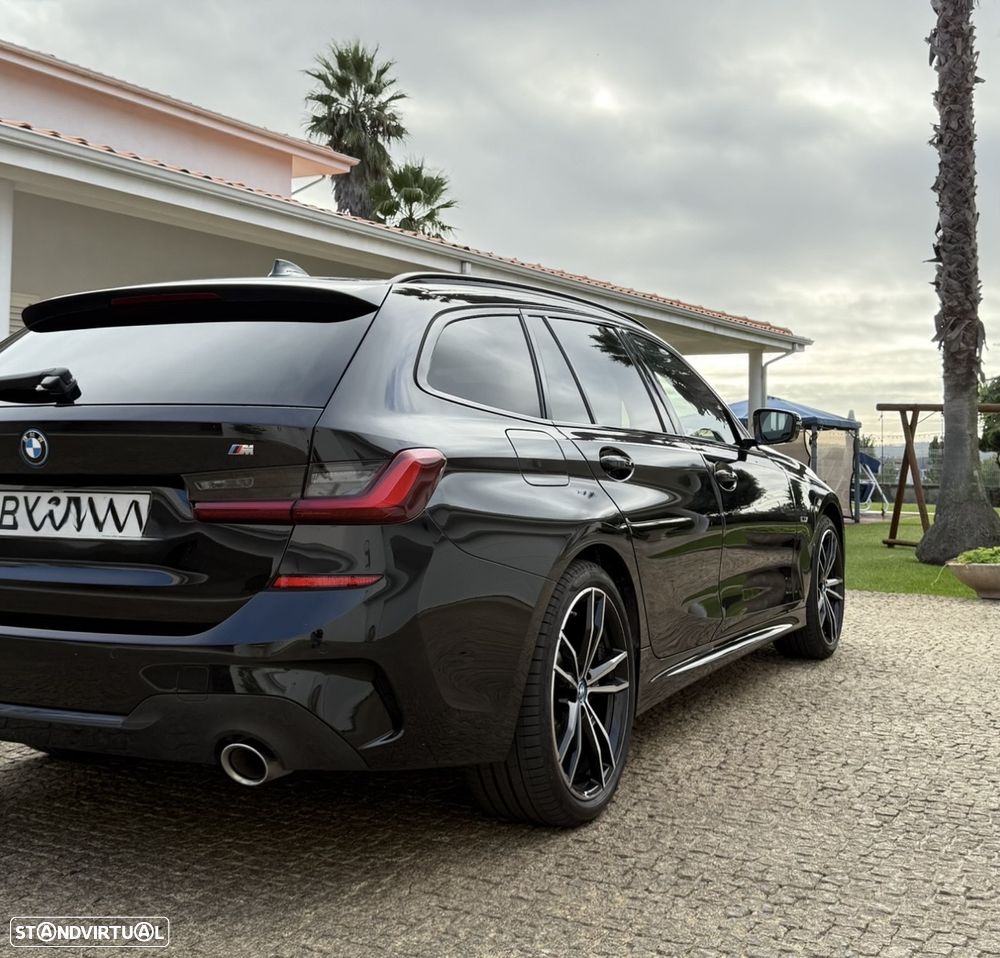 BMW 320 e Pack Desportivo M Auto - 17
