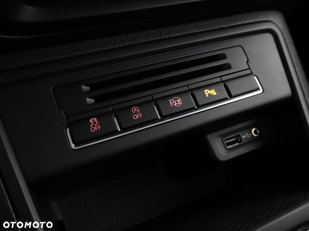 Volkswagen Tiguan 2.0 TDI SCR BlueMotion Technology Lounge Sport & Style - 28