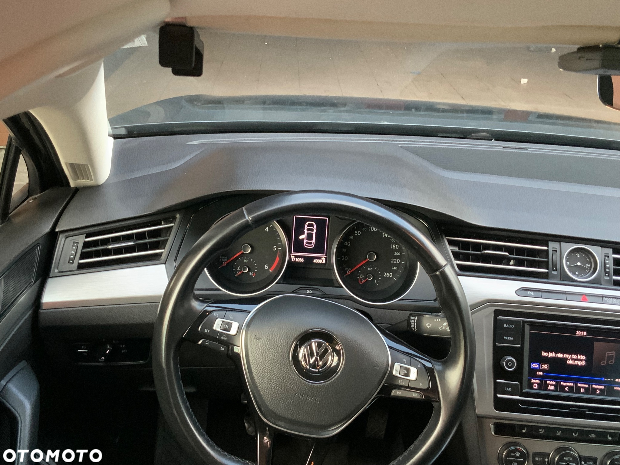 Volkswagen Passat 2.0 TDI BMT Trendline - 14