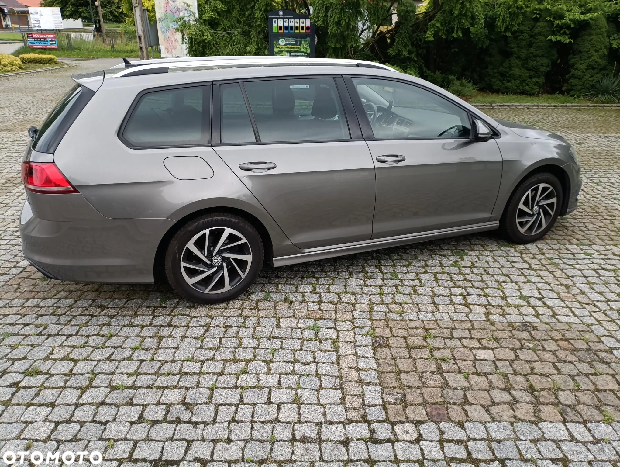 Volkswagen Golf VII 2.0 TDI BMT Highline - 12