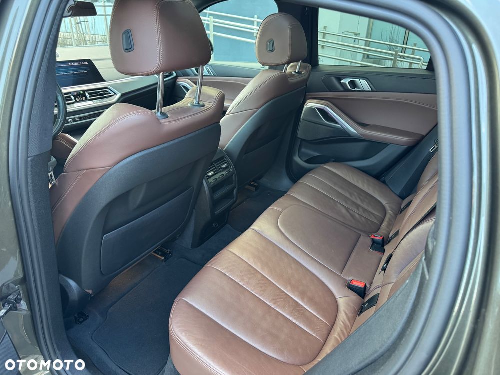 BMW X6 - 25