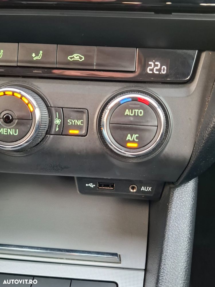 Skoda Octavia 1.6 TDI (Green tec) DSG Ambition - 26