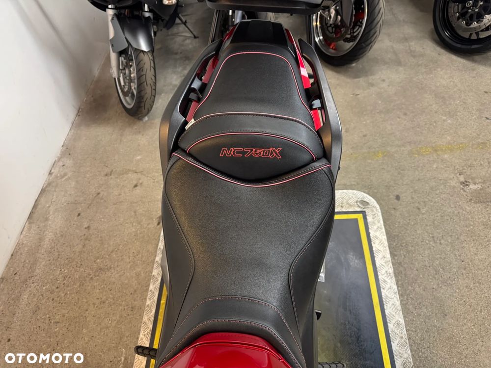 Honda NC - 27
