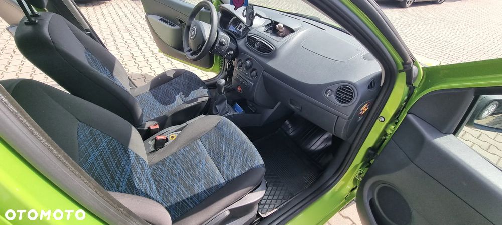 Renault Clio 1.5 dCi Expression - 14